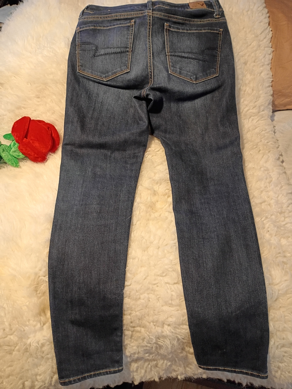 American Eagle Women’s Dark Wash Blue Jeans - Picture 3 of 12